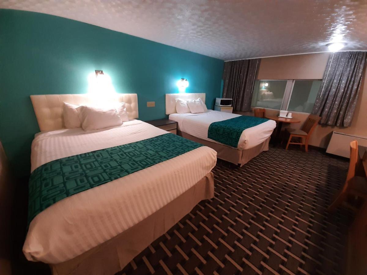 Howard Johnson By Wyndham Woodstock Nb Eksteriør billede
