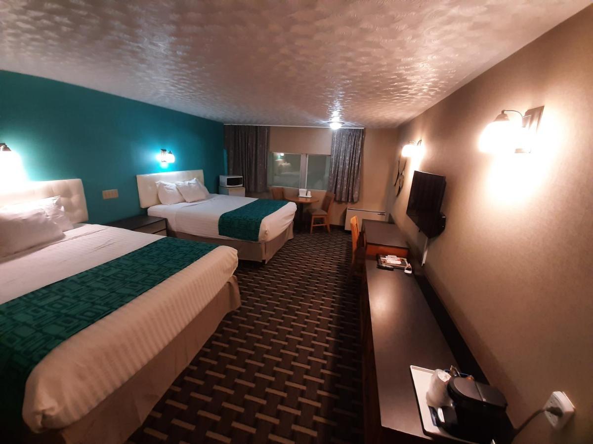 Howard Johnson By Wyndham Woodstock Nb Eksteriør billede